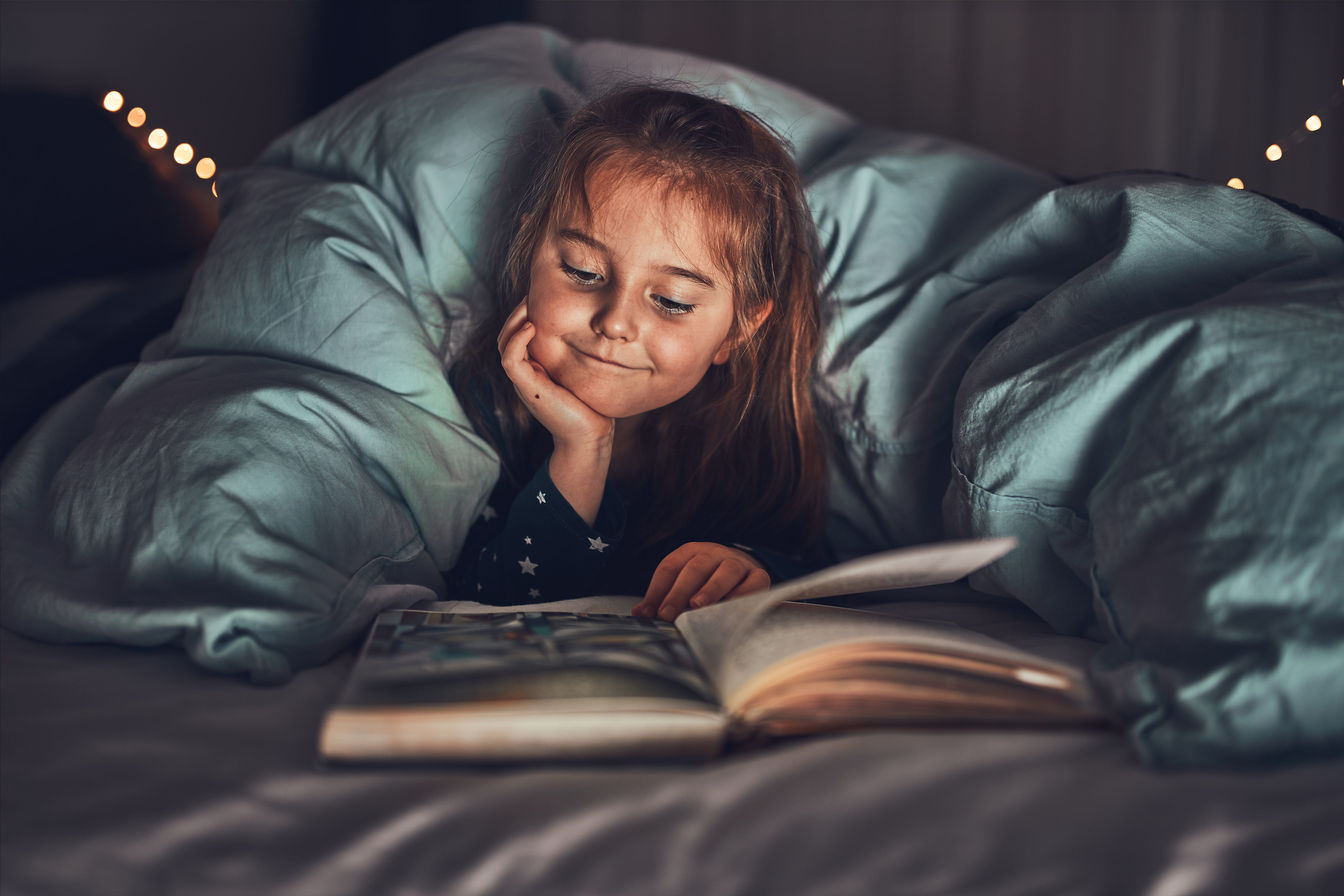 Découvrez comment la lecture paisible peut vous transporter vers la sérénité et les rêves. Conseils pour choisir des livres apaisants et créer un espace de détente.