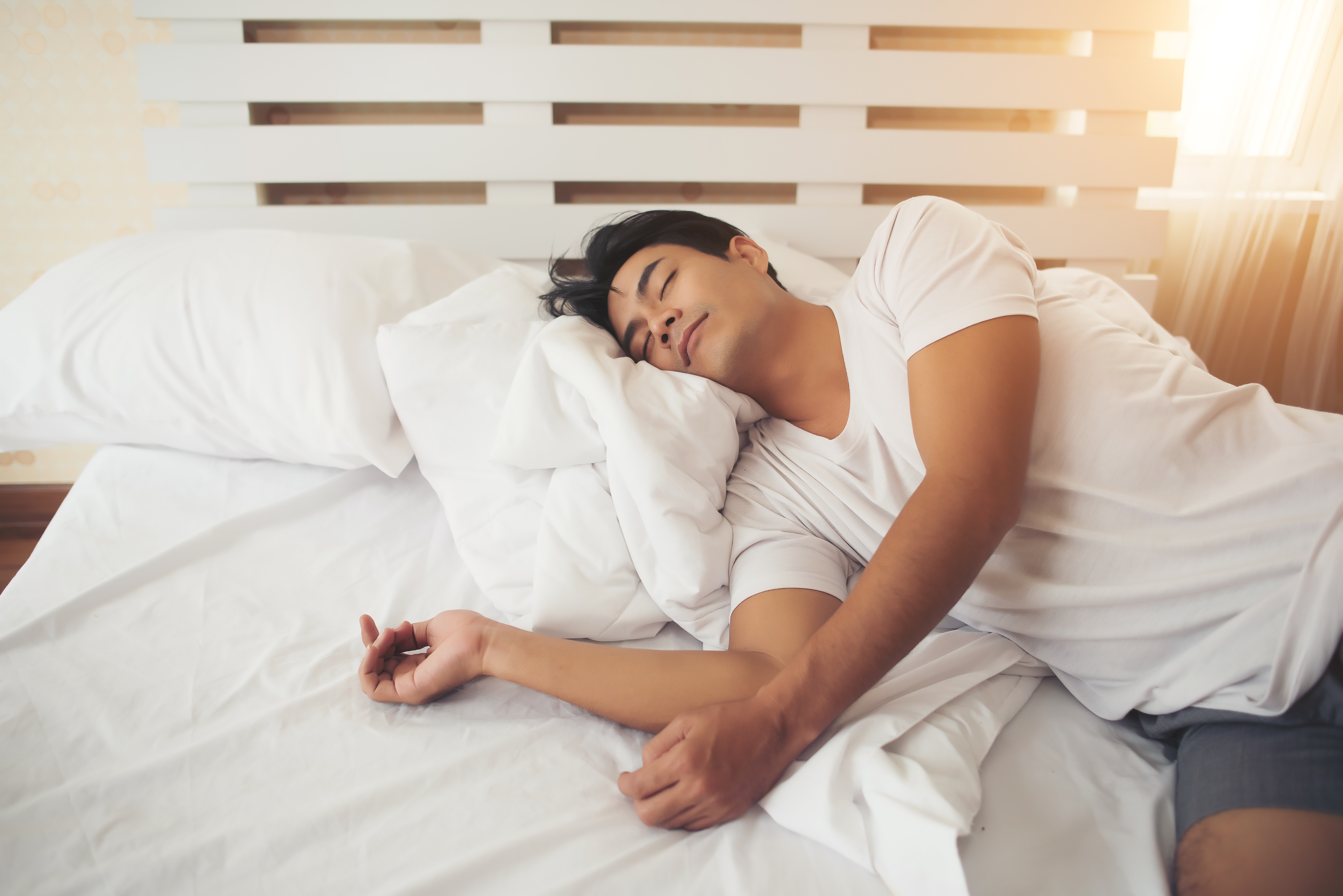 Découvrez les fonctions vitales qui s'activent pendant votre sommeil pour réguler votre corps et renforcer votre bien-être.