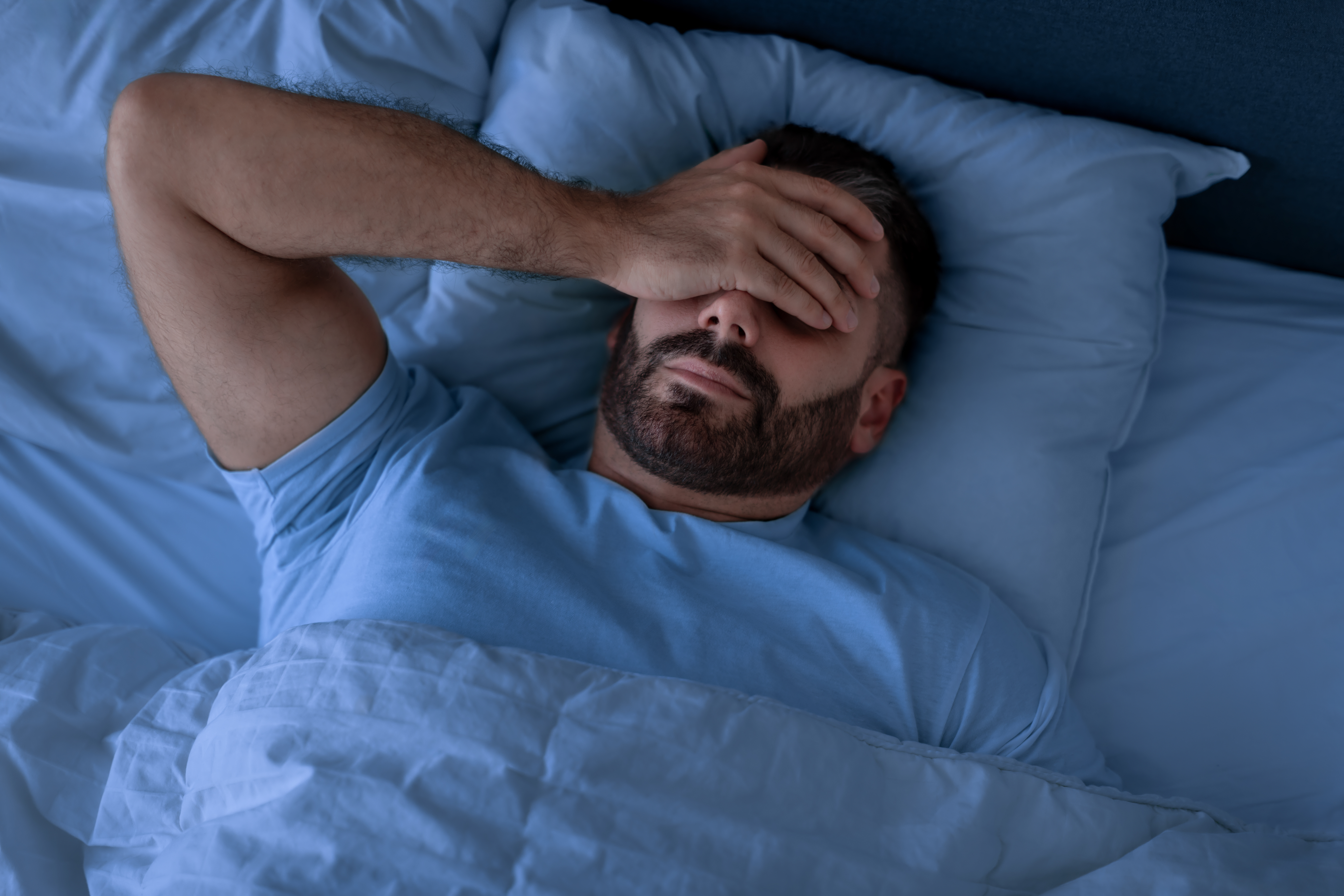 Découvrez comment récupérer rapidement après des nuits difficiles avec des astuces efficaces pour retrouver énergie et bien-être.
