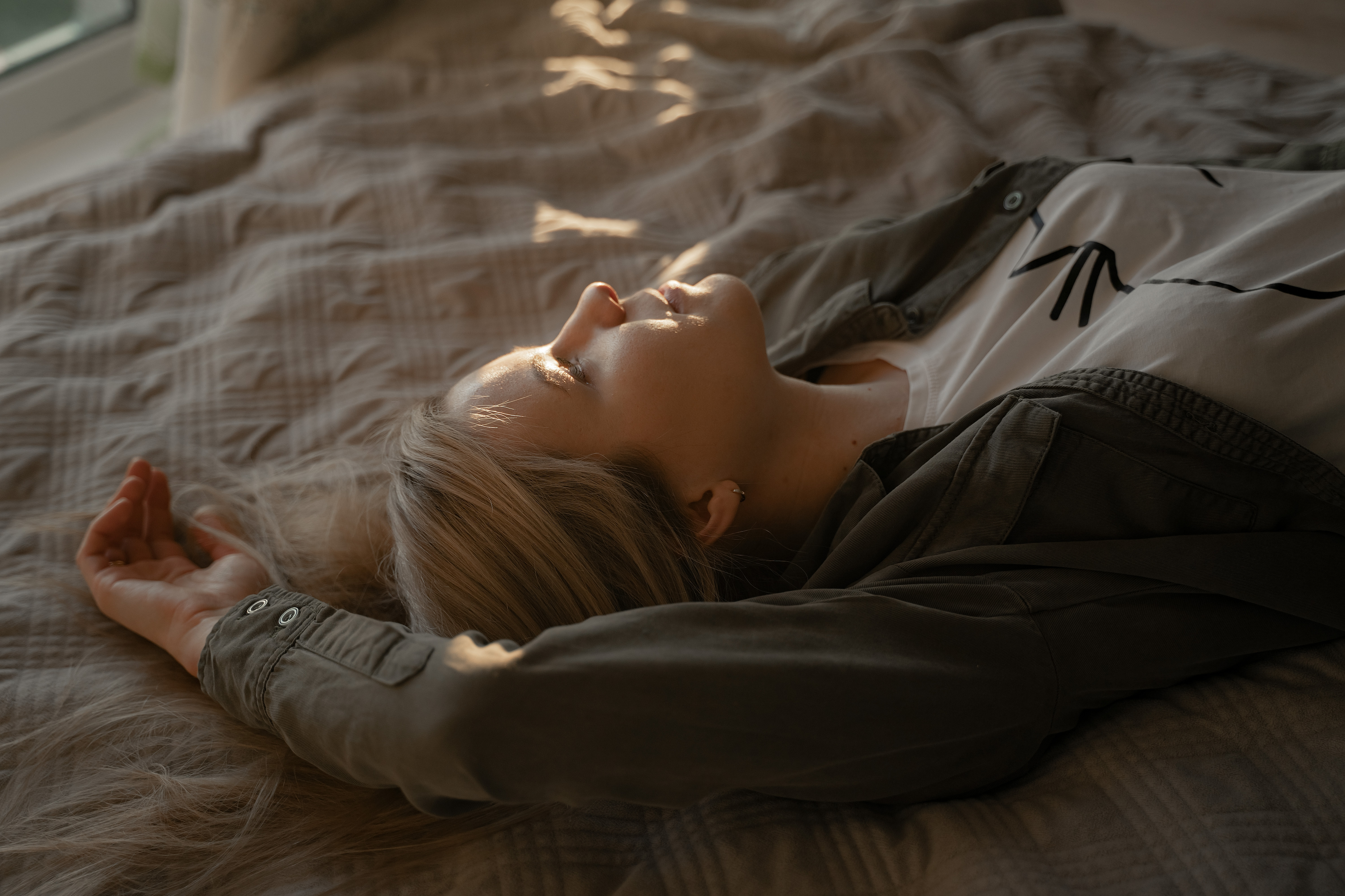 Améliorez votre mémoire grâce à un sommeil réparateur. Découvrez les astuces pour un repos nocturne optimal et une mémoire performante.